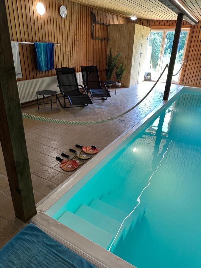 Home Of Oasis - Indoorpool, Sauna, Naturteich Surwold Bagian luar foto
